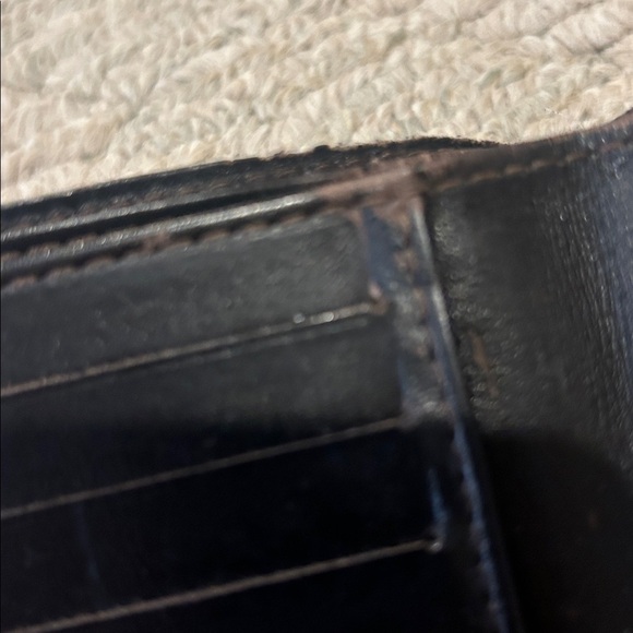 Louis Vuitton Dark Brown Leather Utah Bi-Fold wallet/Authentic - Picture 7 of 11